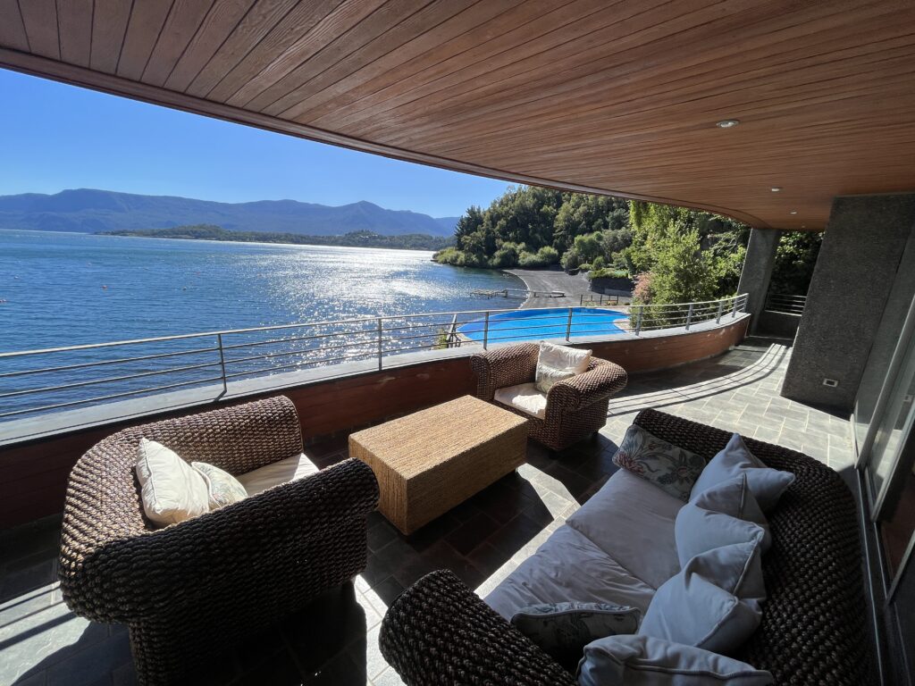 Increíble Departamento en Condominio Margomalal con Vista al Lago Villarrica