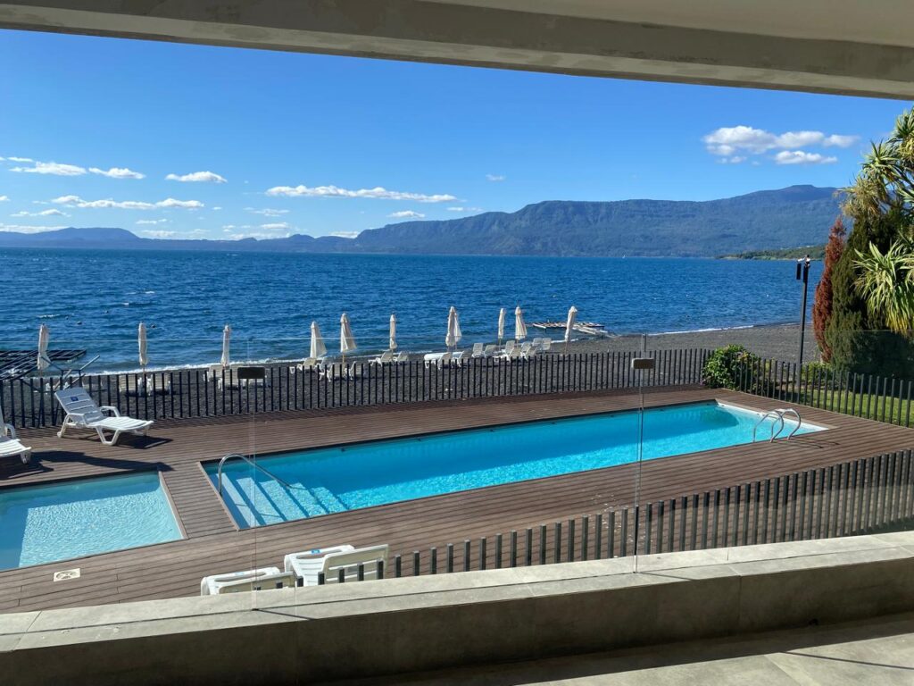 Departamento de 4 dormitorios, orilla Lago a 3 km de Pucon