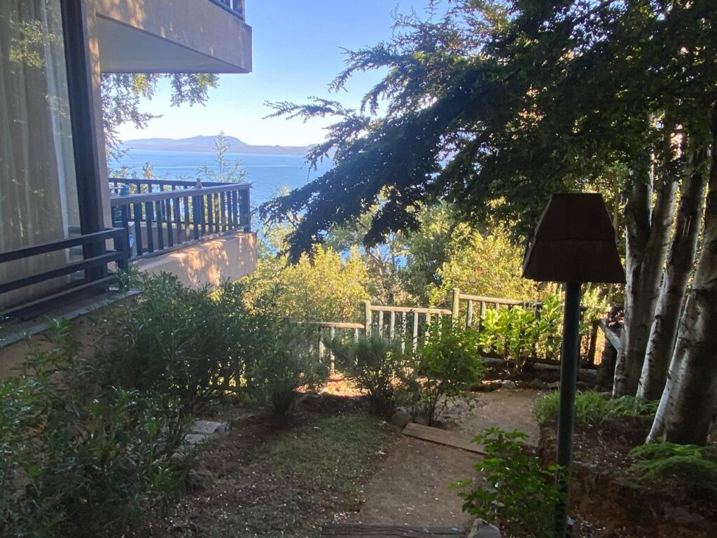 Departamento con Vista al Lago en Condominio Bordelago con acceso a Playa